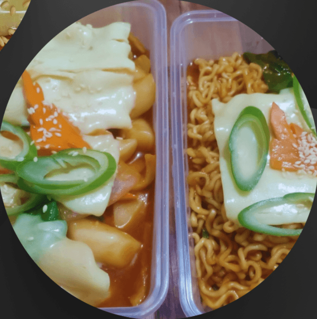 Tteokbokki With Noodles